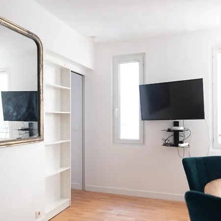 T2 With Wifi Near The Maison Blanche Appartement